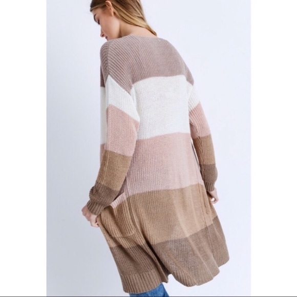 ❗️LAST❗️Colorblock Cardigan with Pockets - Picture 5 of 7